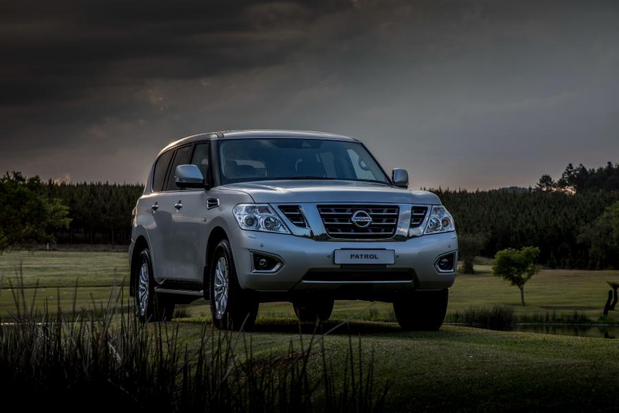  Nissan Patrol (Y62) 2017 года  (ZA) (фото 15 из 19)